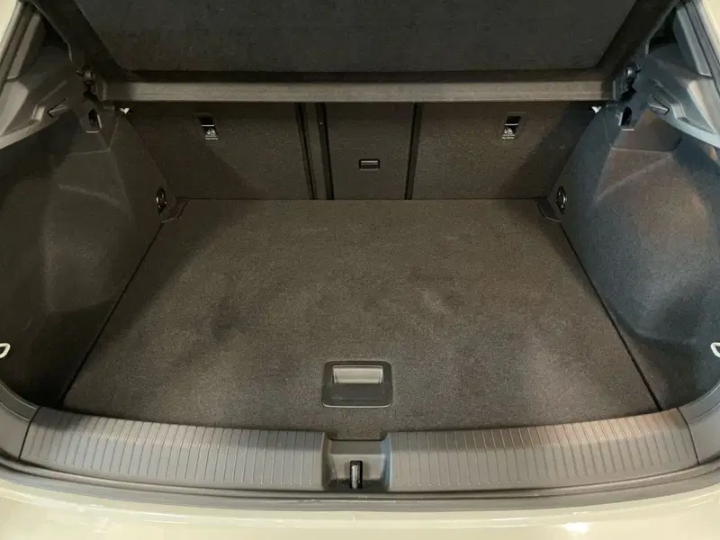 Volkswagen T-Roc usata a Prato (8)