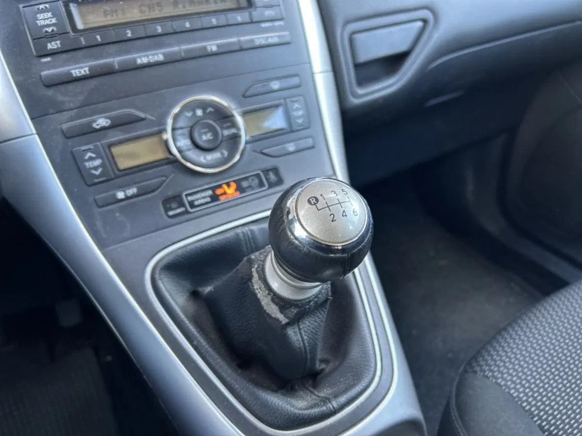 Toyota Auris usata a Cuneo (12)