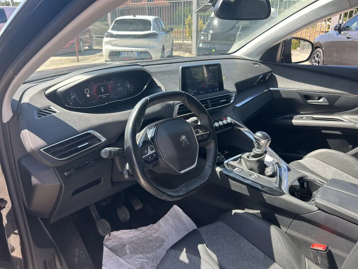 Peugeot 3008 usata a Frosinone (12)