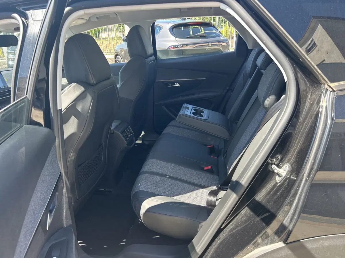 Peugeot 3008 usata a Frosinone (13)
