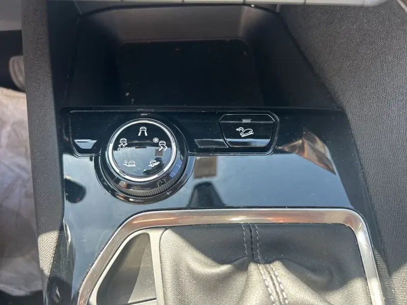 Peugeot 3008 usata a Frosinone (20)
