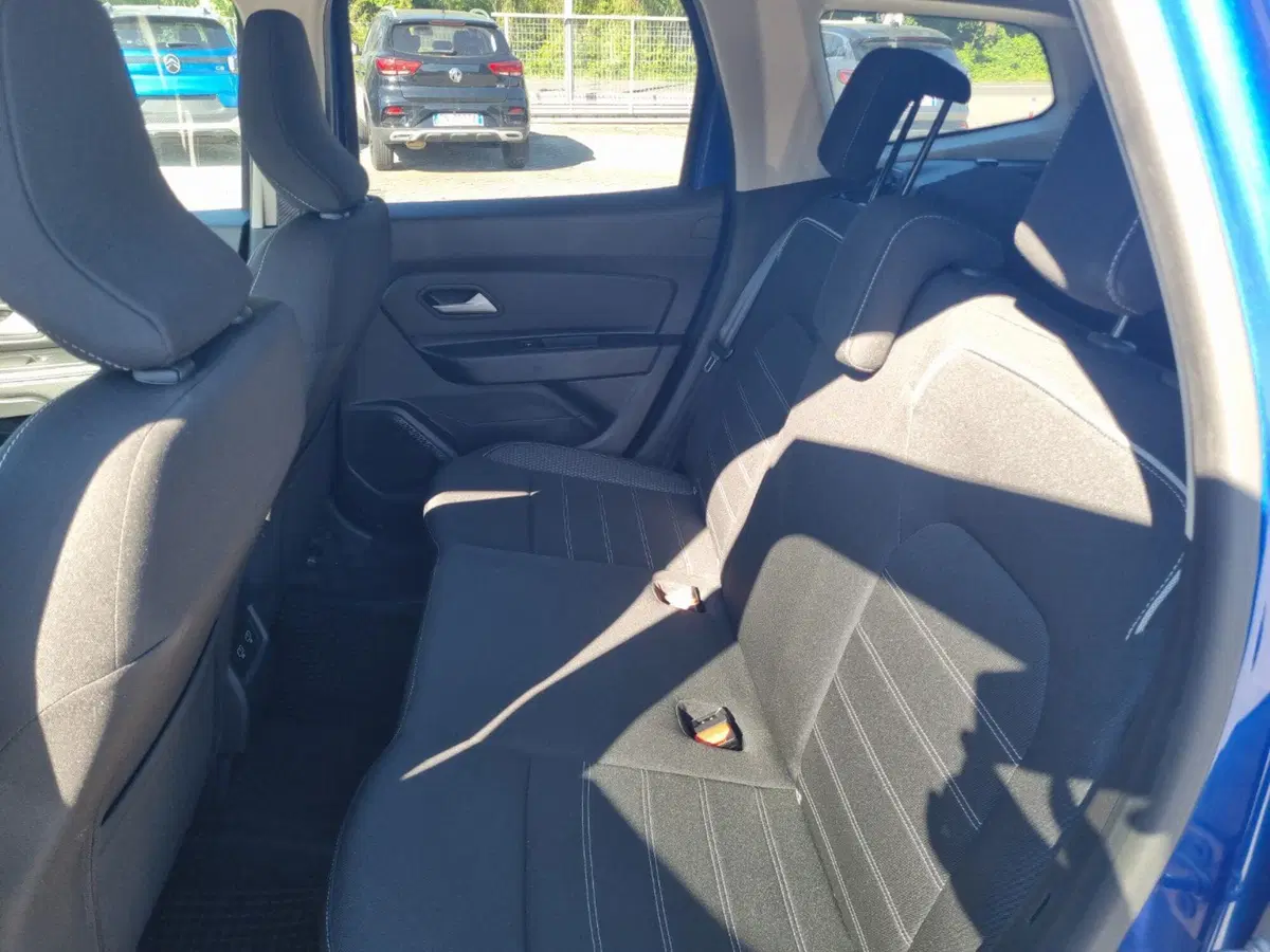 Dacia Duster usata a Lucca (12)