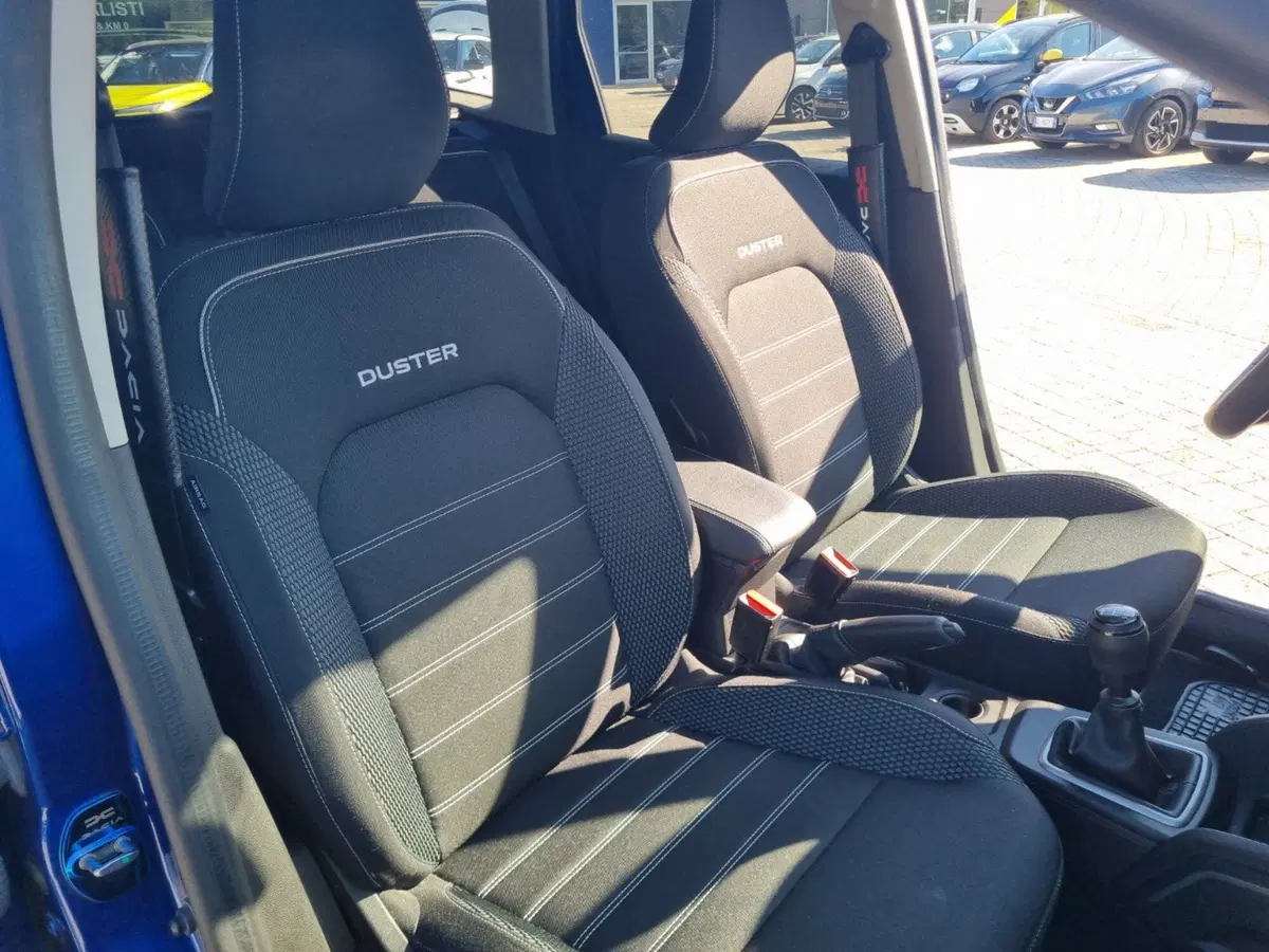 Dacia Duster usata a Lucca (17)
