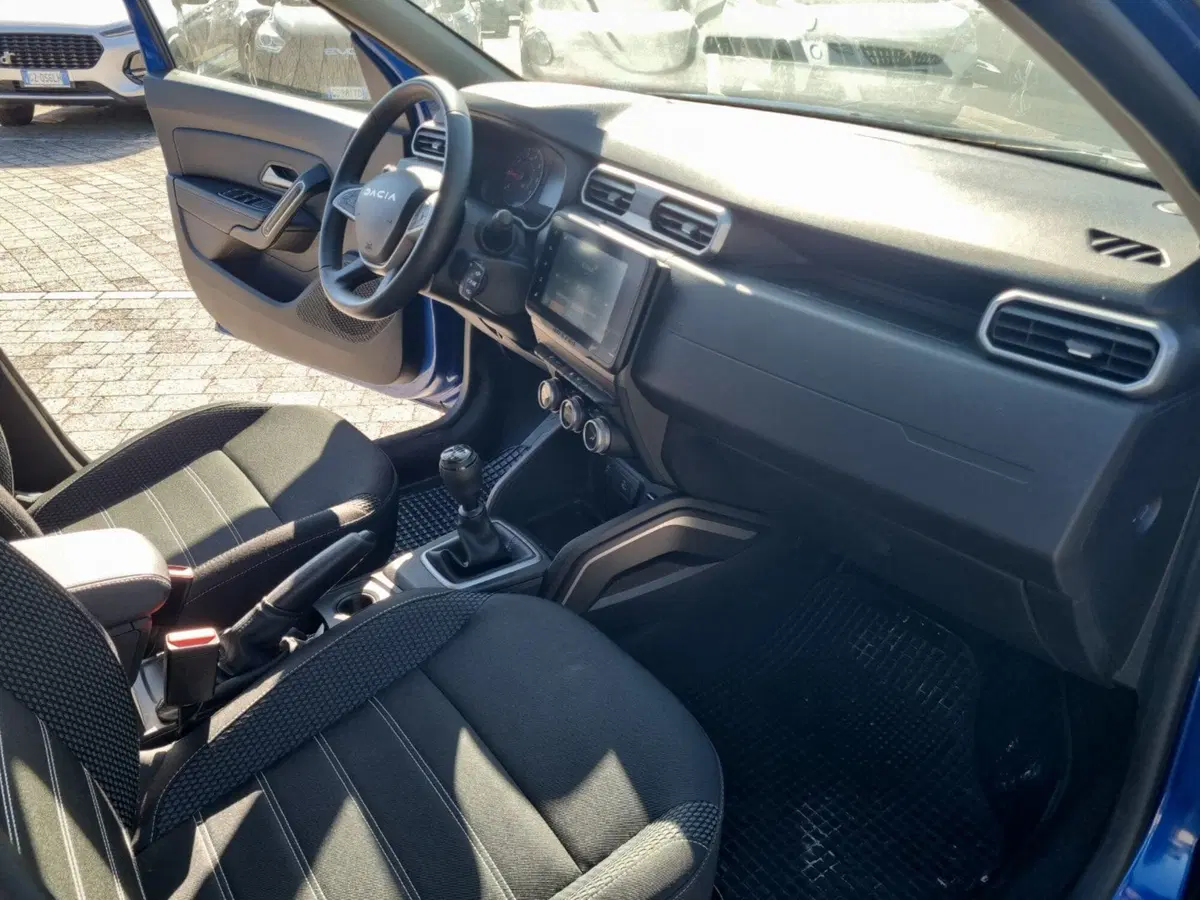 Dacia Duster usata a Lucca (18)