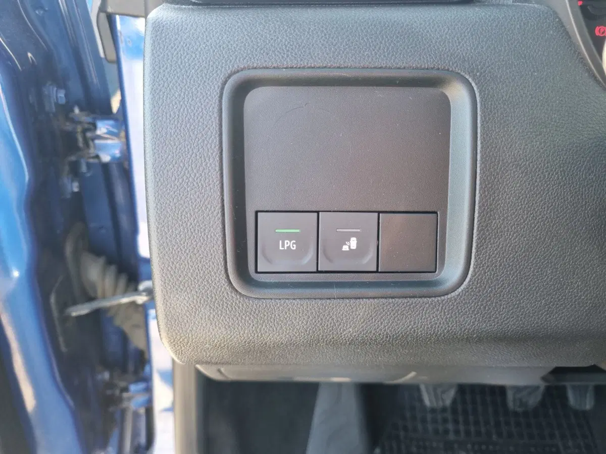 Dacia Duster usata a Lucca (9)