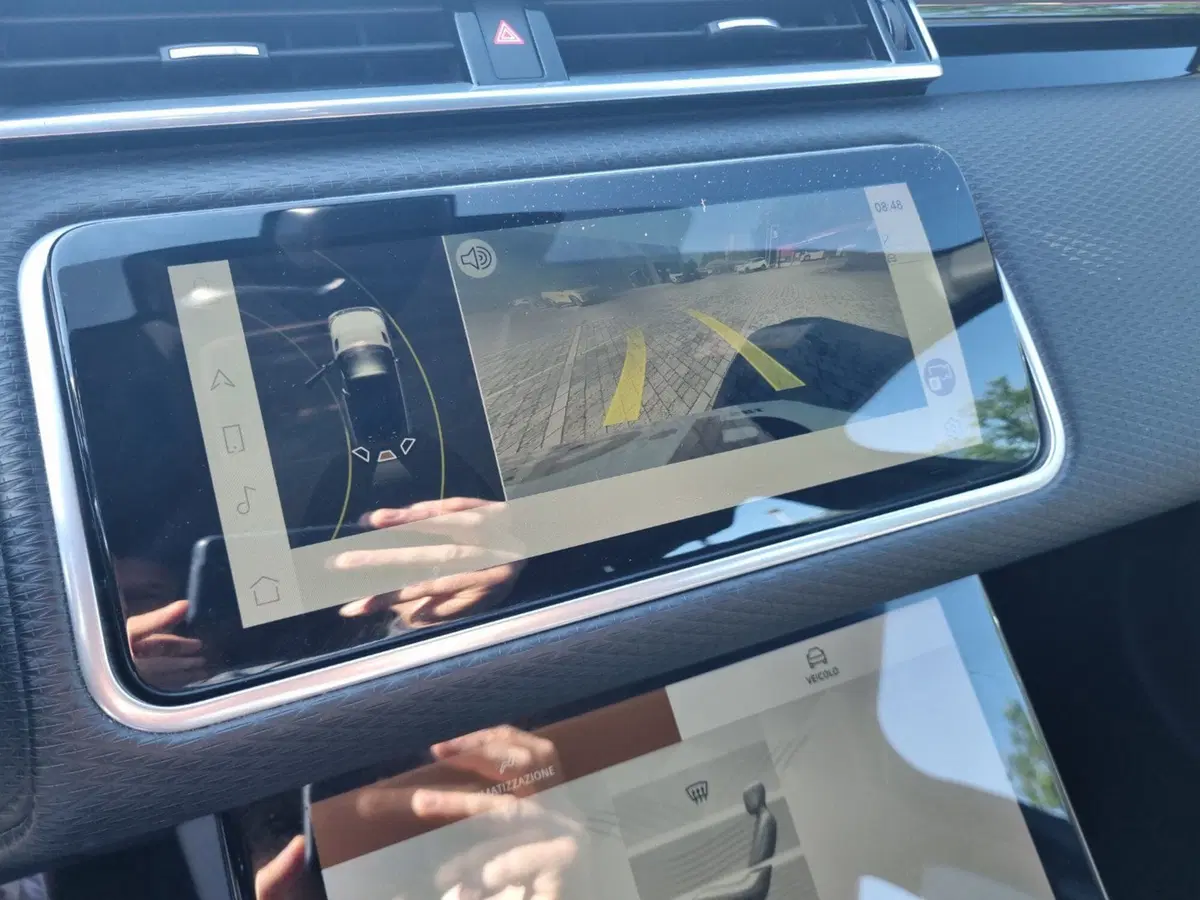 Land Rover Range Rover Velar usata a Lucca (11)