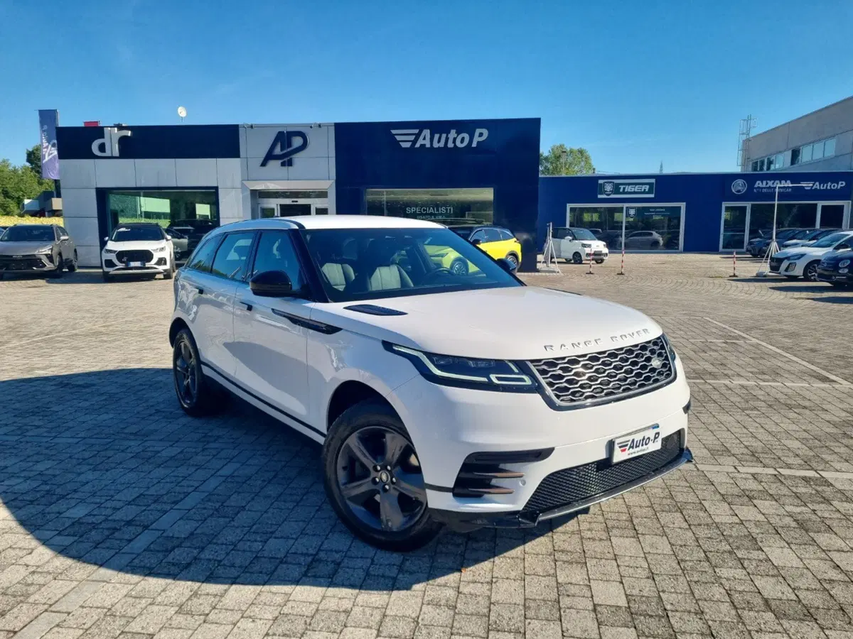 Land Rover Range Rover Velar usata a Lucca (2)