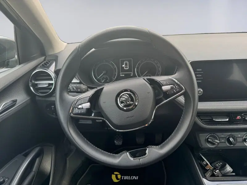 Skoda Fabia usata a Milano (15)