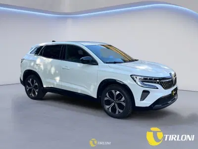 Renault Austral 1.2 full hybrid Techno 200cv auto del 2023 usata a Milano