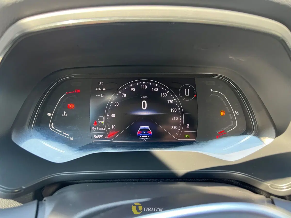 Renault Captur usata a Milano (5)