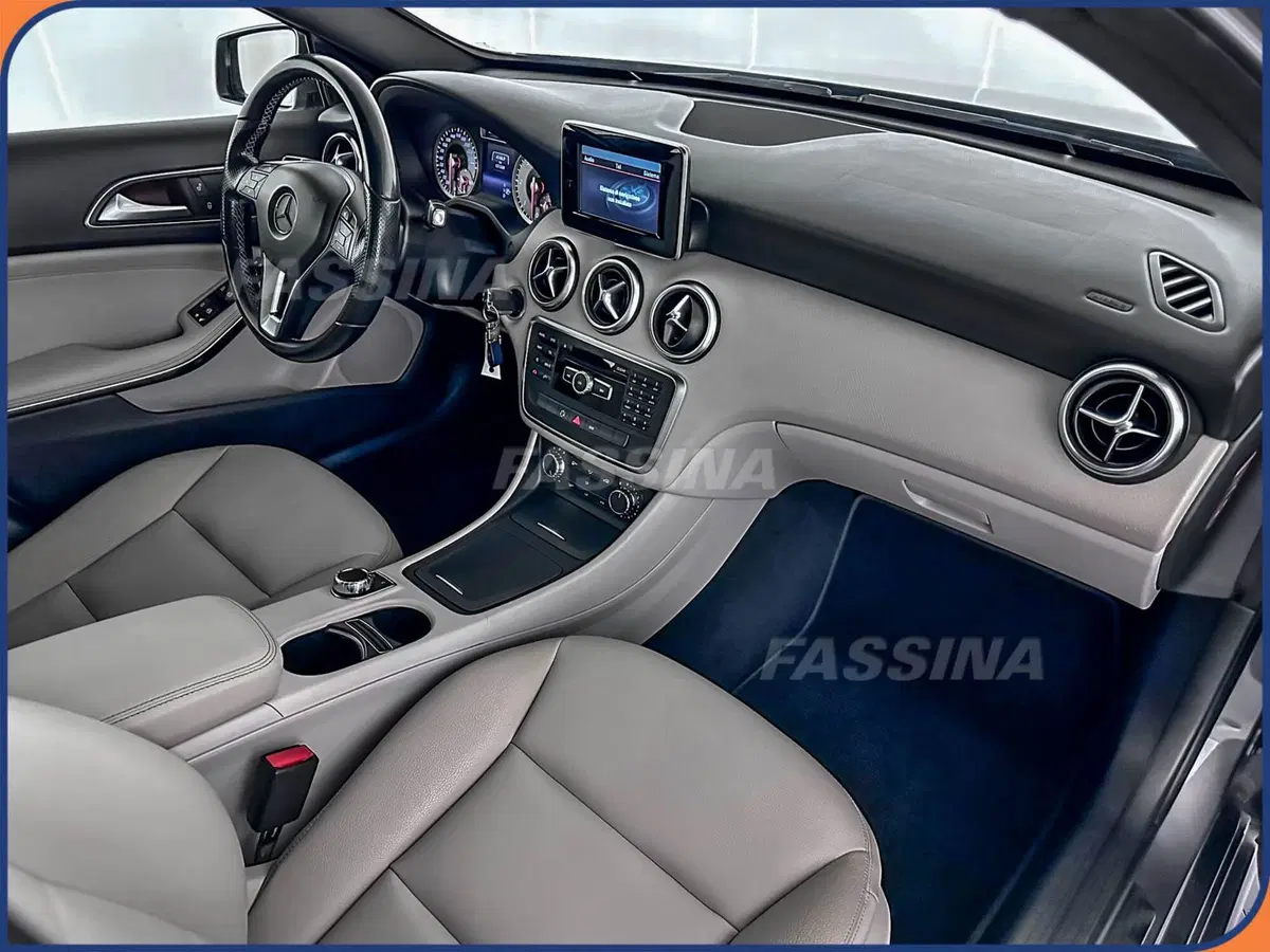 Mercedes-Benz Classe A usata a Milano (13)
