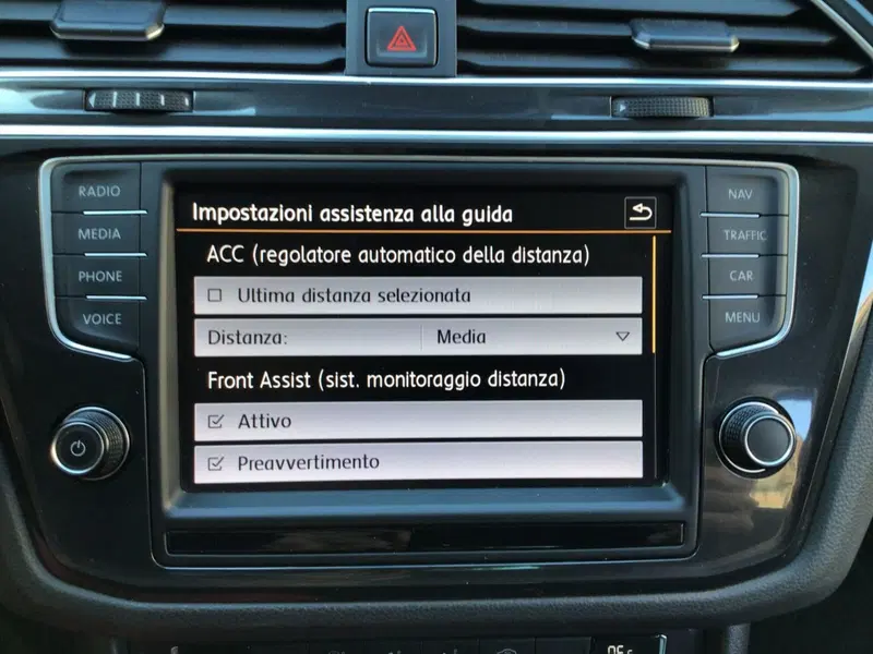 Volkswagen Tiguan usata a Genova (19)