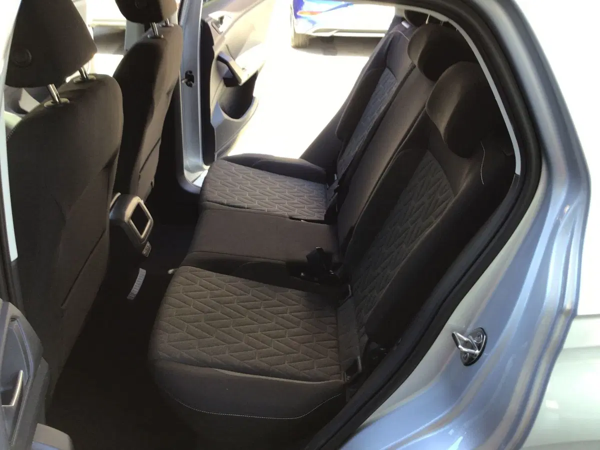 Volkswagen T-Cross usata a Genova (12)