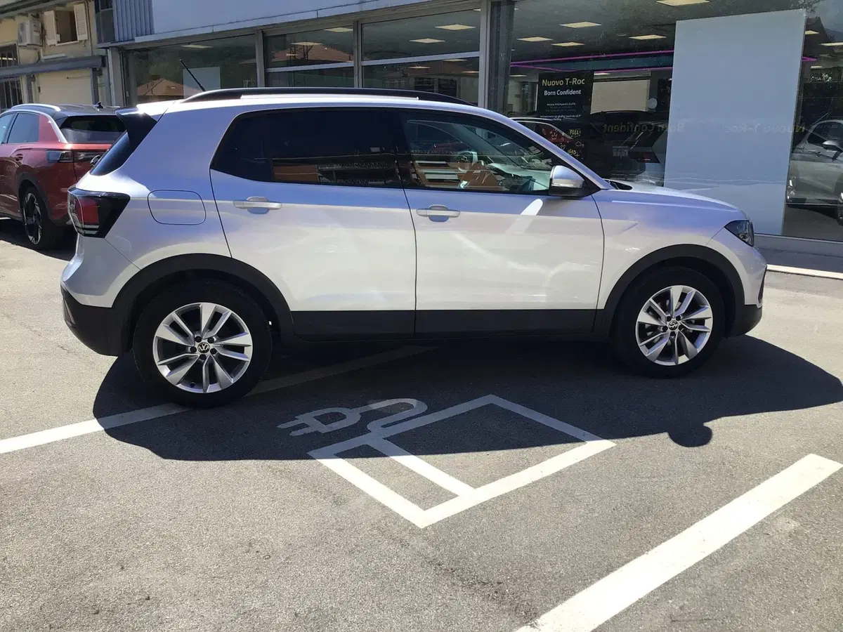 Volkswagen T-Cross usata a Genova (4)