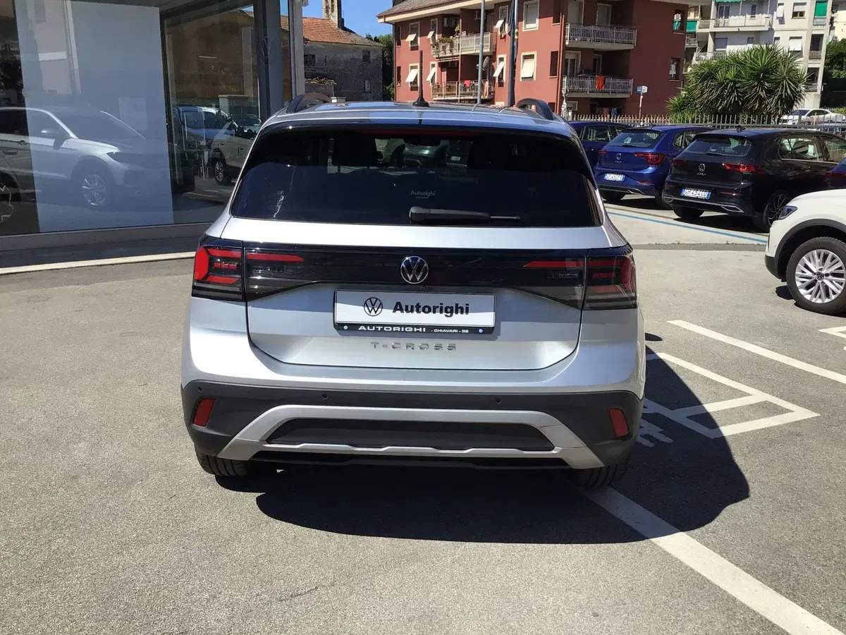 Volkswagen T-Cross usata a Genova (6)