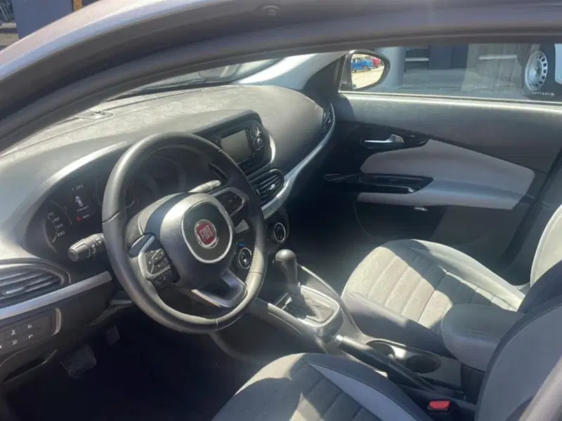 Fiat Tipo usata a Foggia (11)