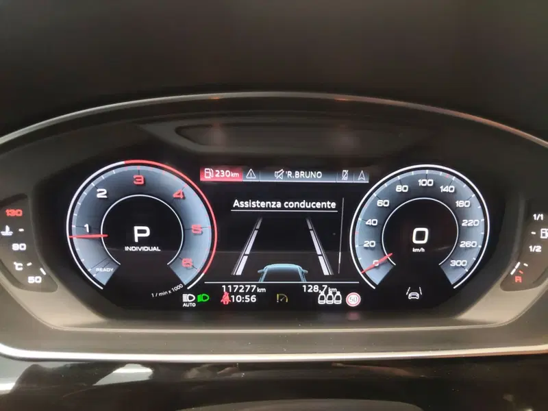 Audi A8 usata a Modena (9)