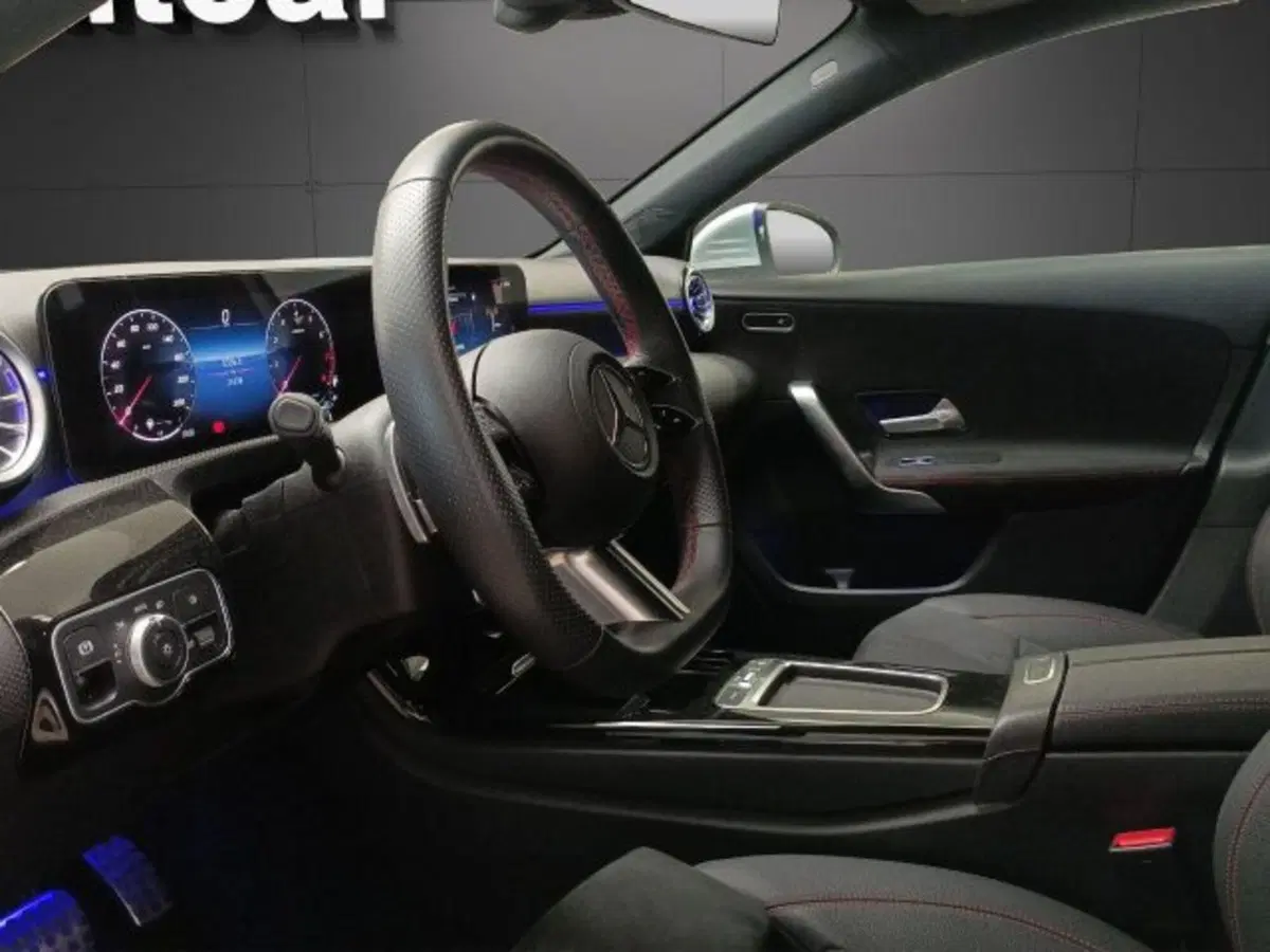Mercedes-Benz Classe A Sedan usata a Novara (9)