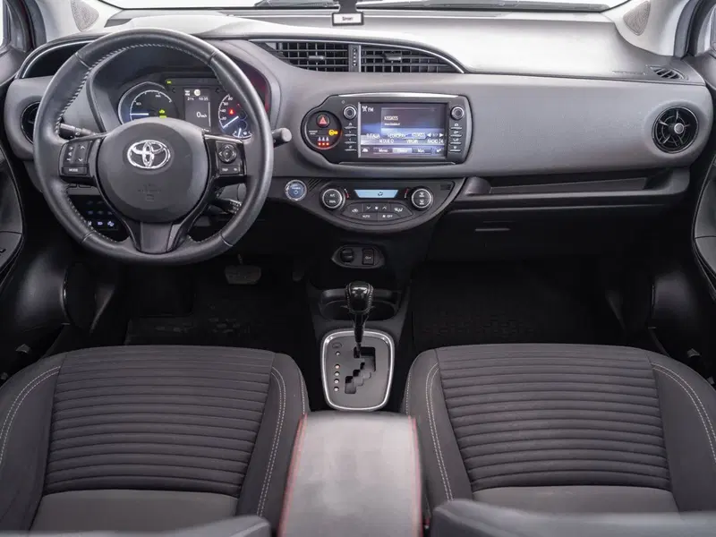 Toyota Yaris usata a Foggia (8)