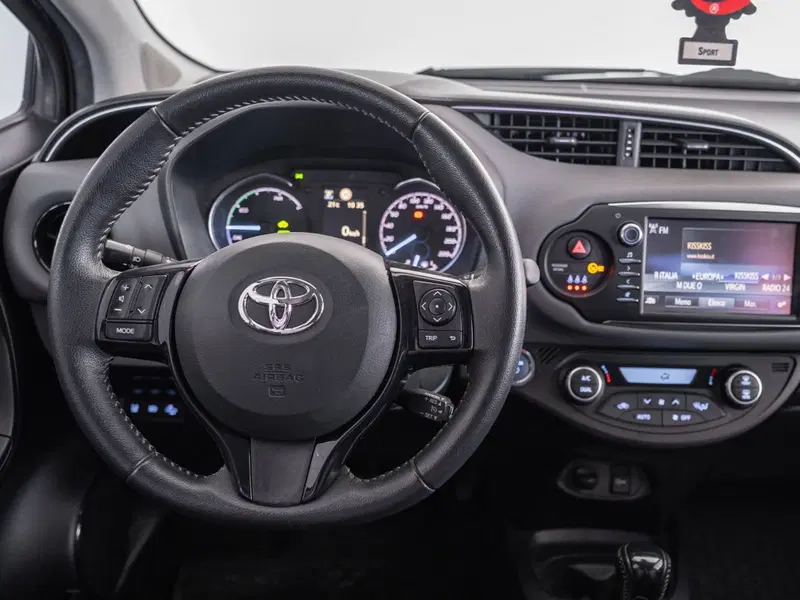 Toyota Yaris usata a Foggia (9)