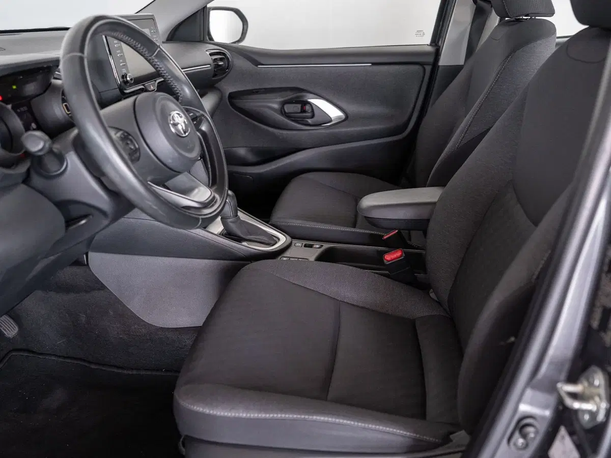 Toyota Yaris usata a Foggia (12)