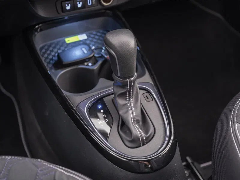 Toyota Aygo X usata a Foggia (18)
