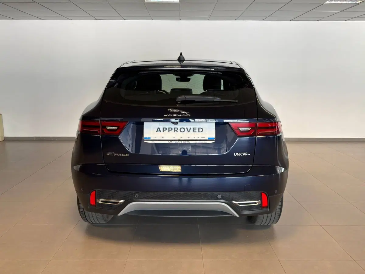 Jaguar E-Pace usata a Alessandria (7)