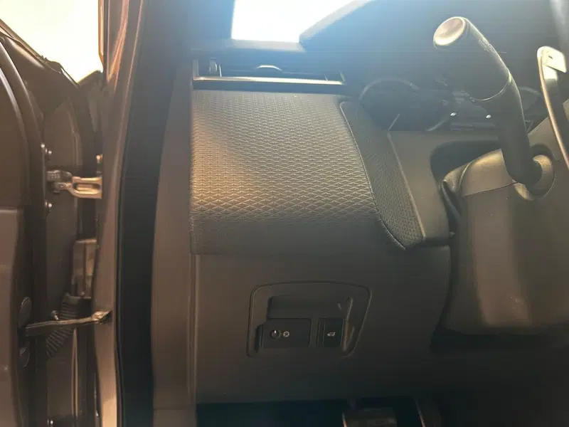 Land Rover Range Rover Velar usata a Ascoli Piceno (18)
