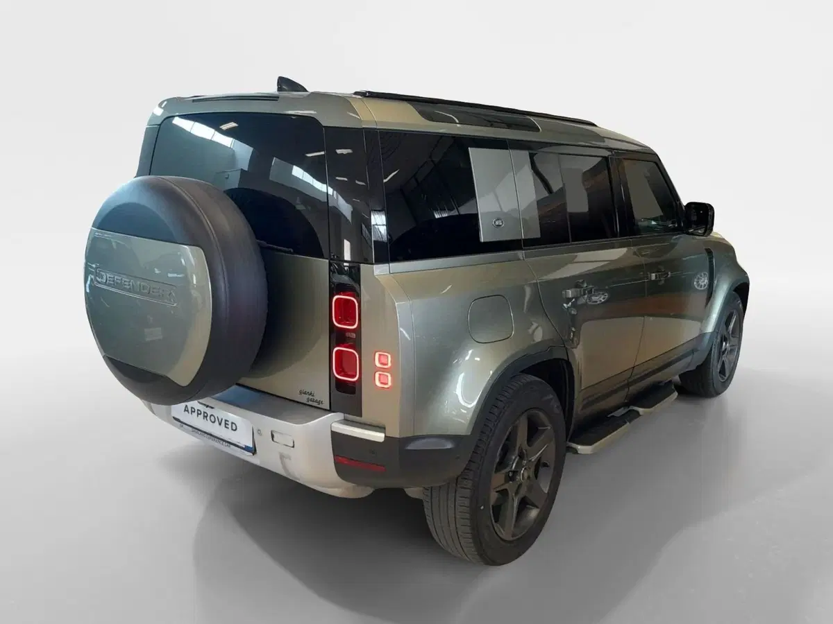 Land Rover Defender usata a Cuneo (2)