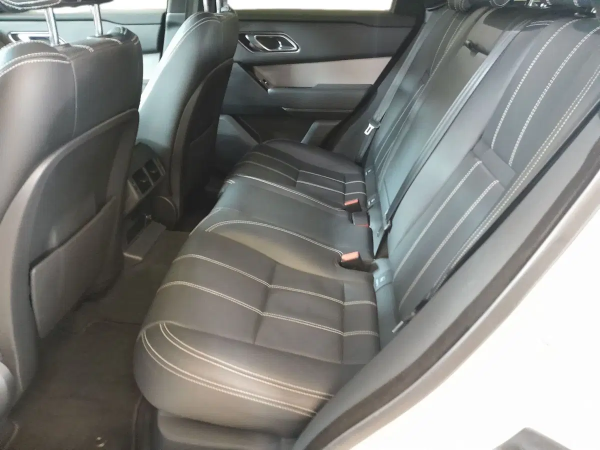 Land Rover Range Rover Velar usata a Cuneo (5)