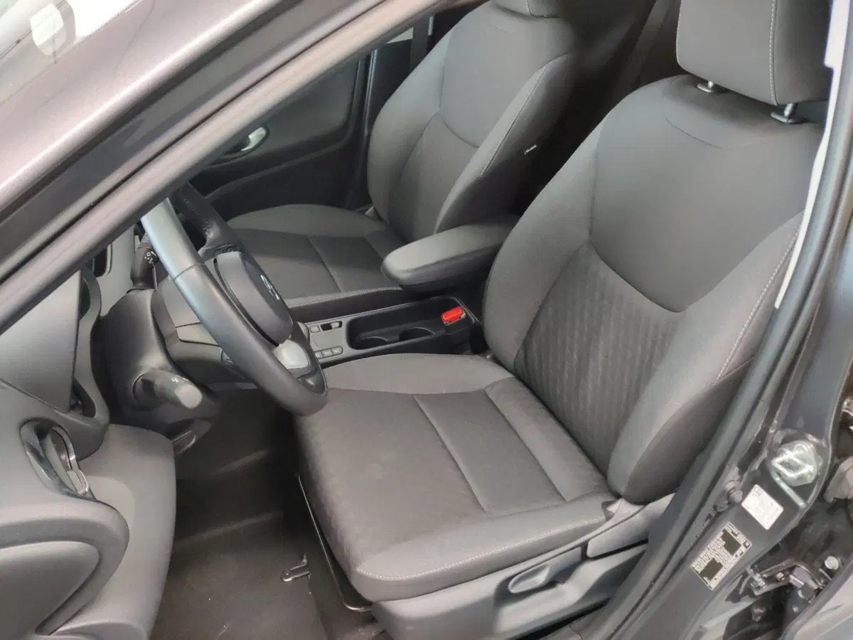 Mazda Mazda2 Hybrid usata a Arezzo (13)