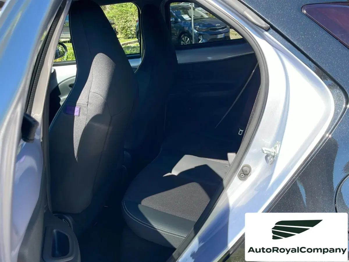 Toyota Aygo X usata a Roma (11)