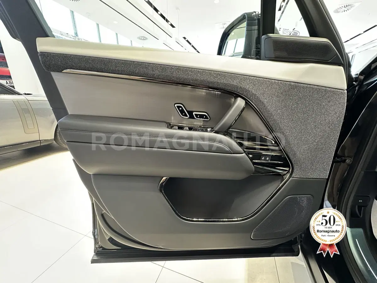 Land Rover Range Rover usata a Forlì-Cesena (15)