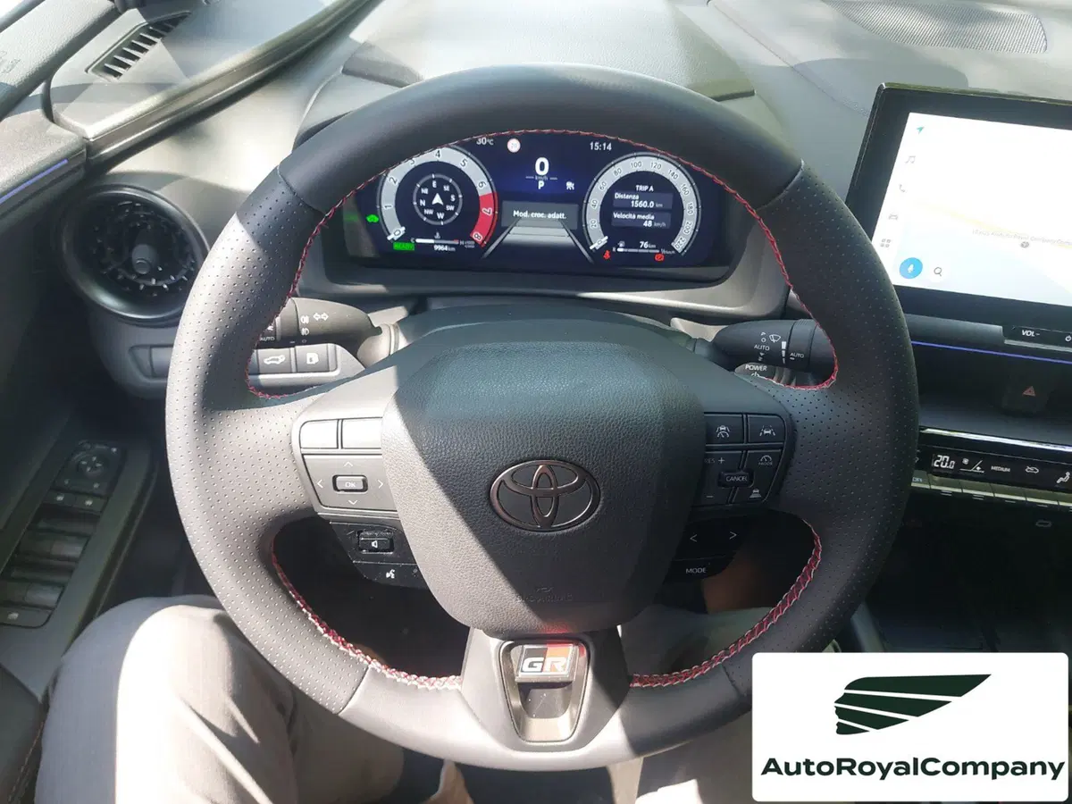 Toyota Toyota C-HR usata a Roma (15)