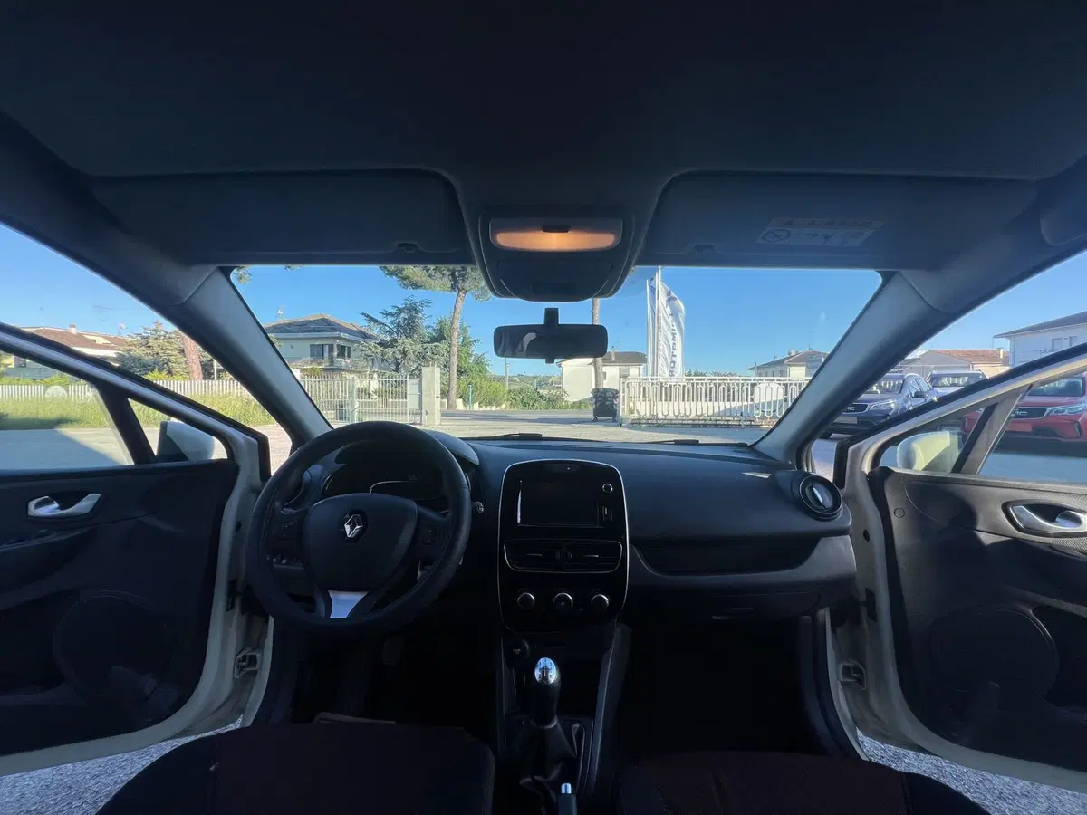 Renault Clio usata a Teramo (13)