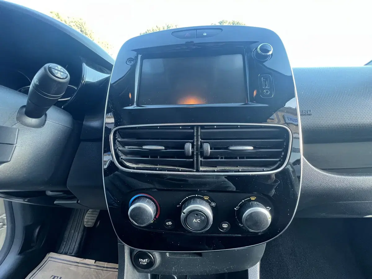Renault Clio usata a Teramo (9)