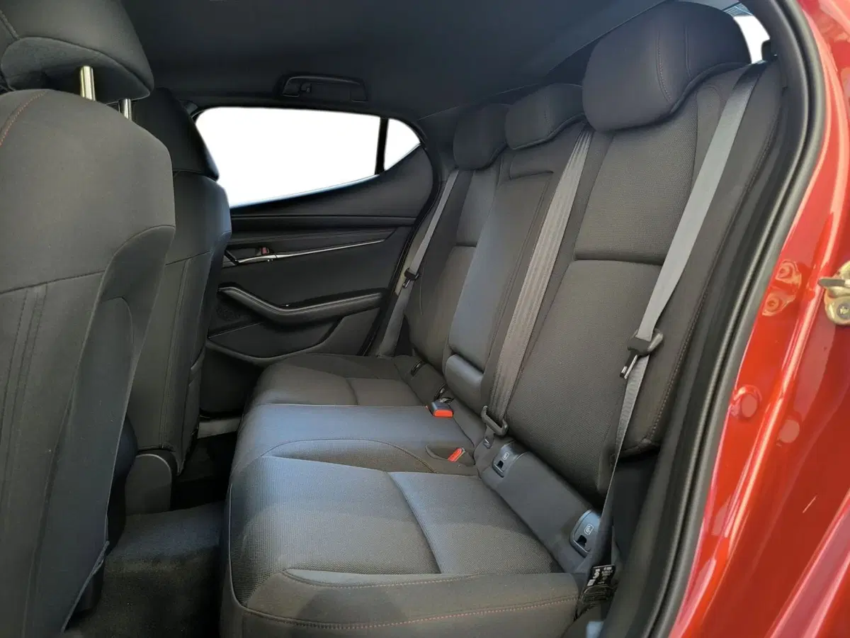 Mazda Mazda3 Hatchback nuova a Udine (10)