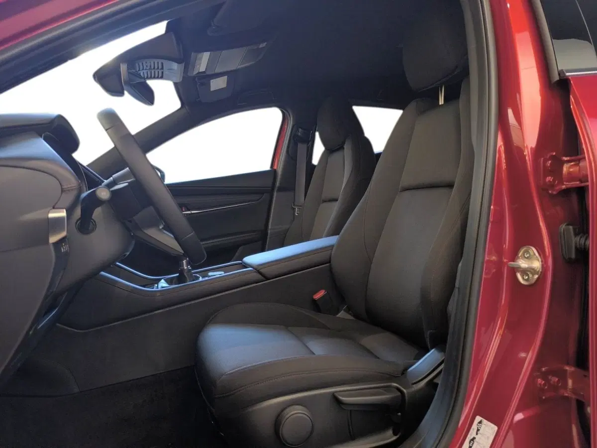 Mazda Mazda3 Hatchback nuova a Udine (9)