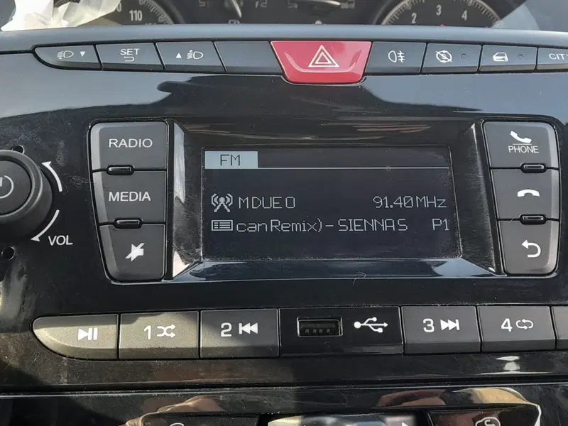 Lancia Ypsilon usata a Chieti (14)