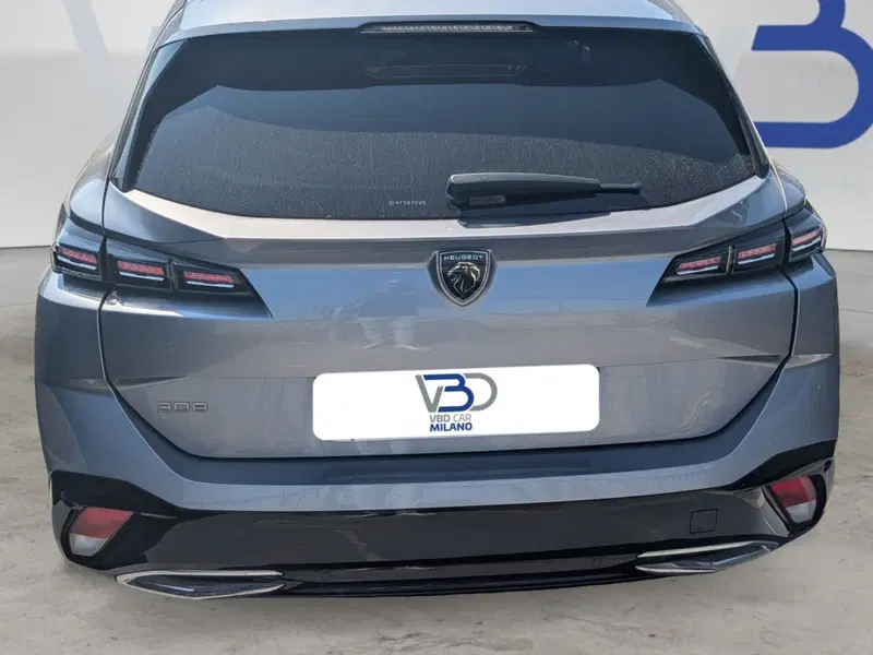 Peugeot 308 SW usata a Milano (4)