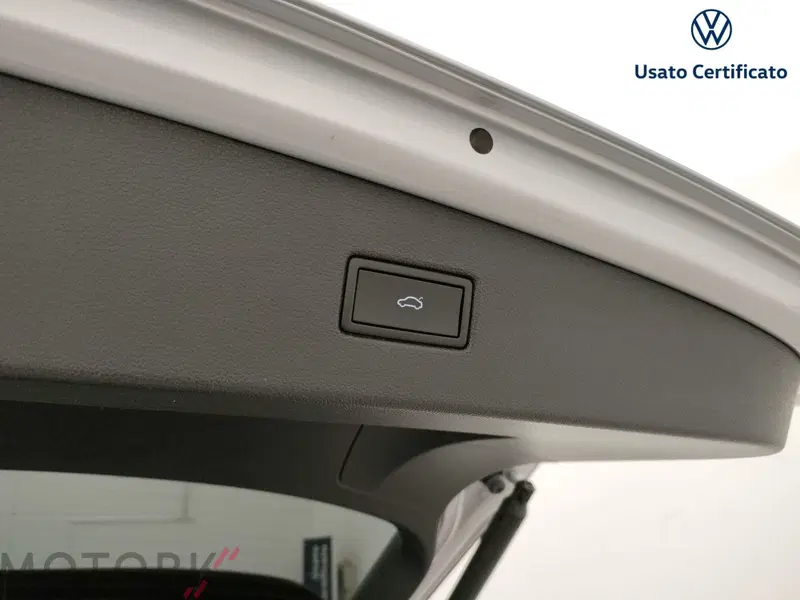 Volkswagen Tiguan usata a Varese (12)
