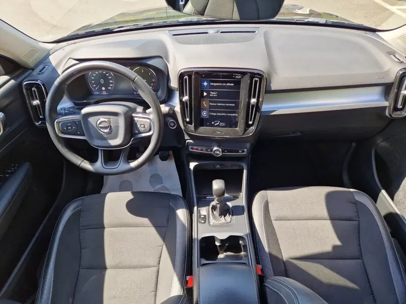 Volvo XC40 usata a Siena (13)