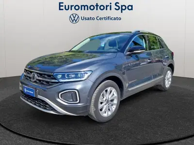 Volkswagen T-Roc 1.0 tsi Style 115cv del 2025 usata a Monteriggioni