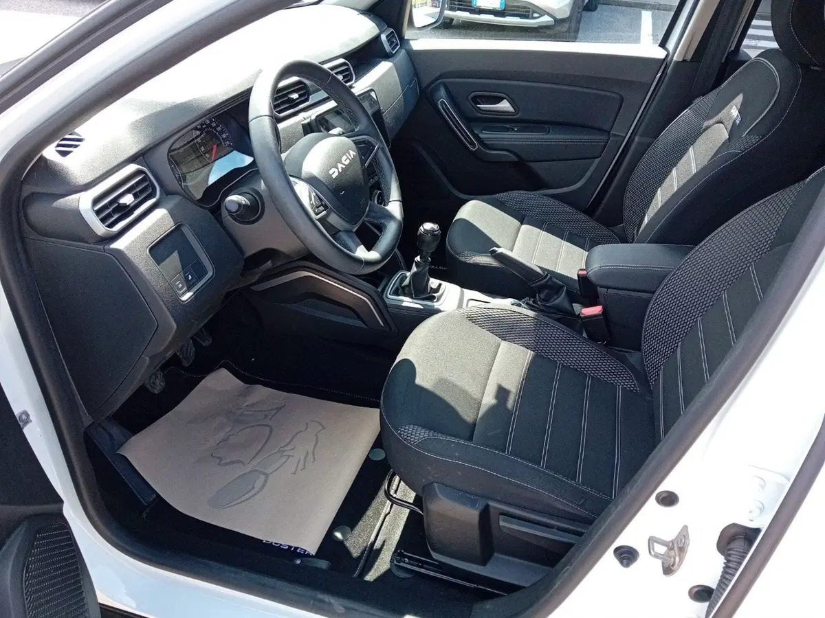 Dacia Duster usata a Vicenza (12)