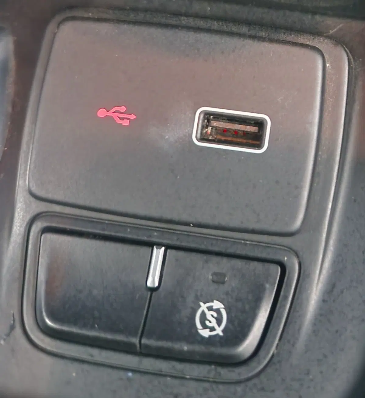 Alfa Romeo Giulietta usata a Terni (13)