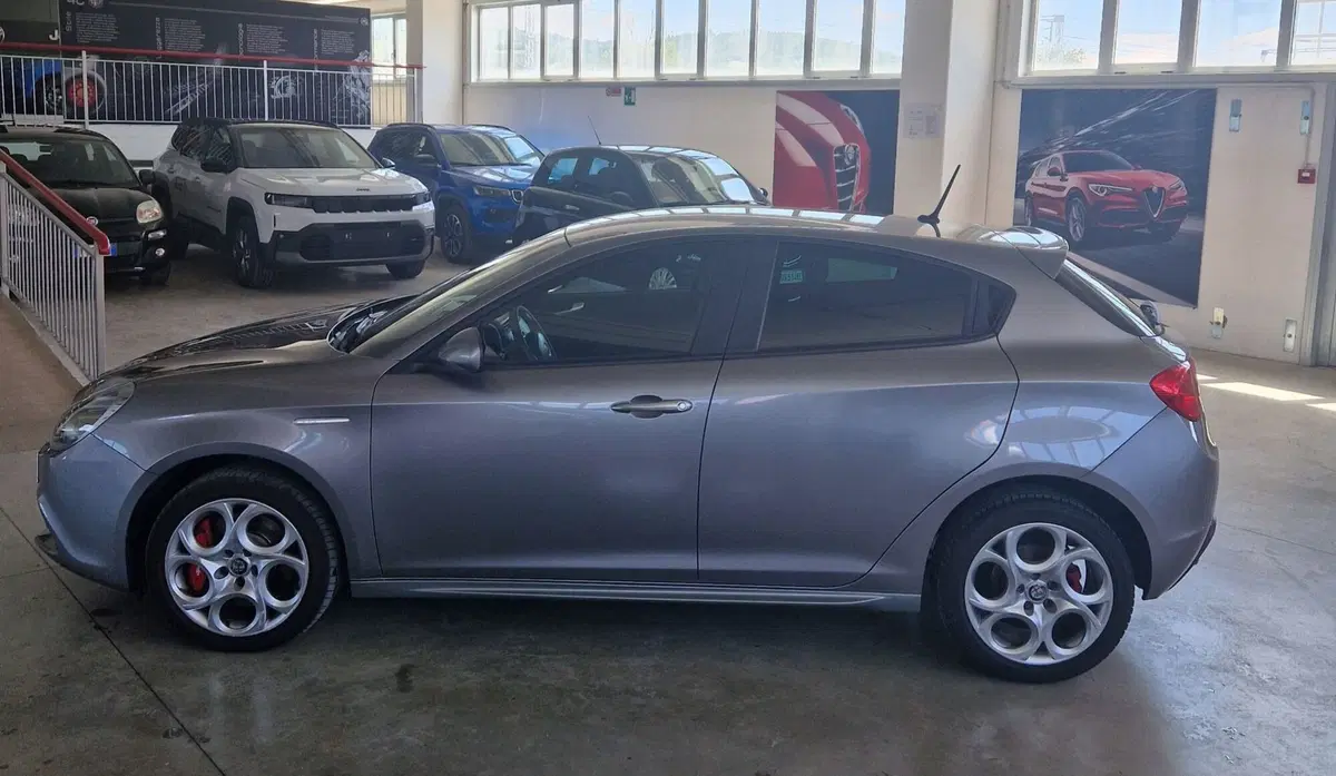 Alfa Romeo Giulietta usata a Terni (3)