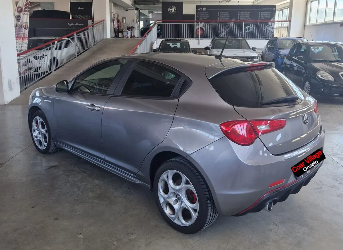 Alfa Romeo Giulietta usata a Terni (4)