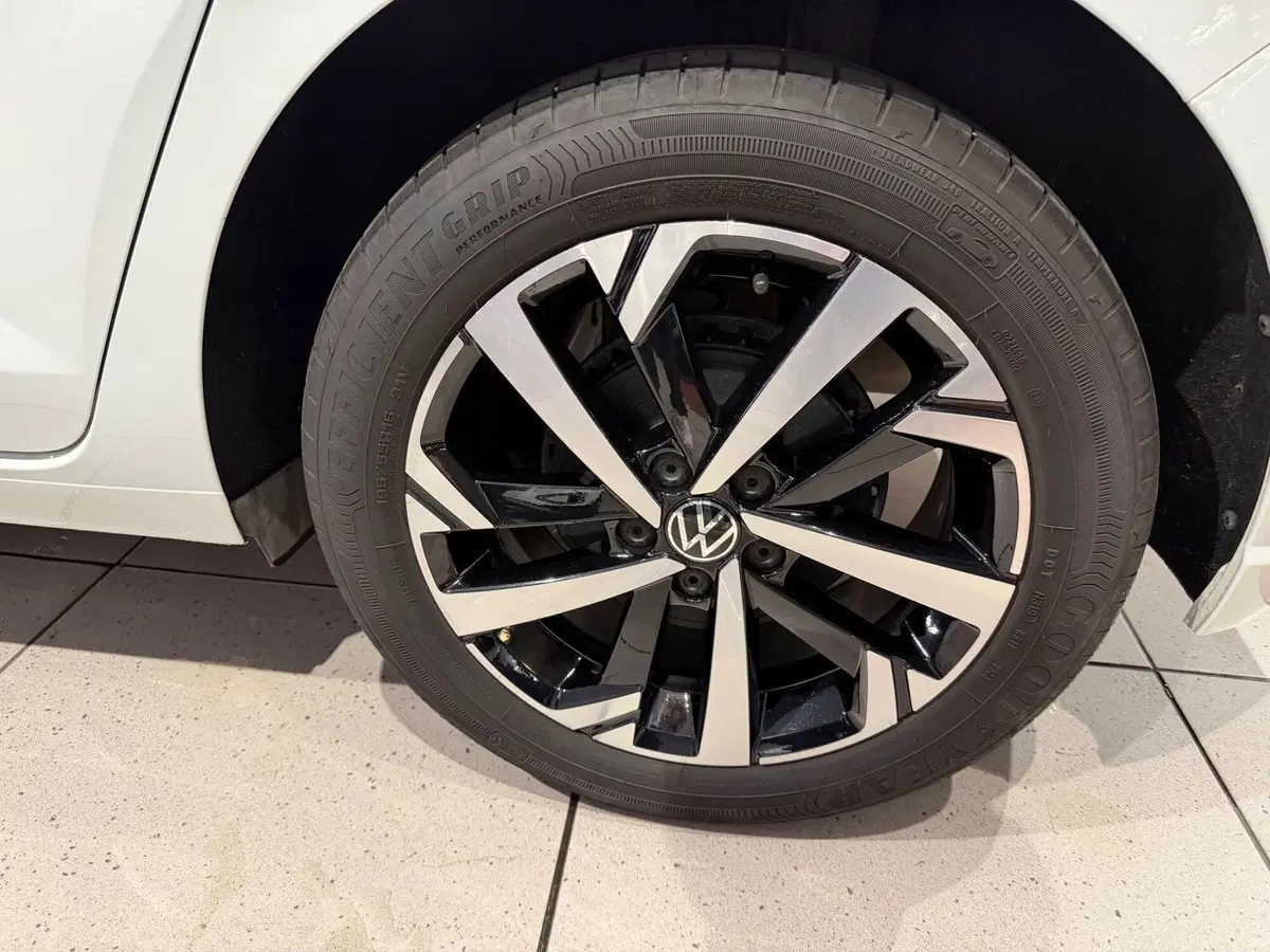 Volkswagen Polo usata a Genova (14)