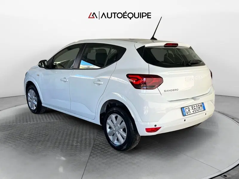 Dacia Sandero usata a Roma (3)