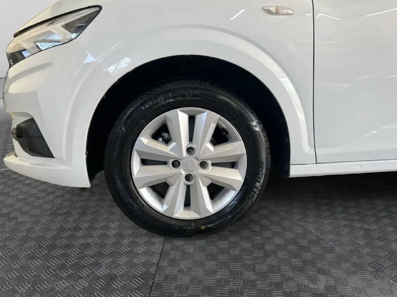 Dacia Sandero usata a Roma (9)